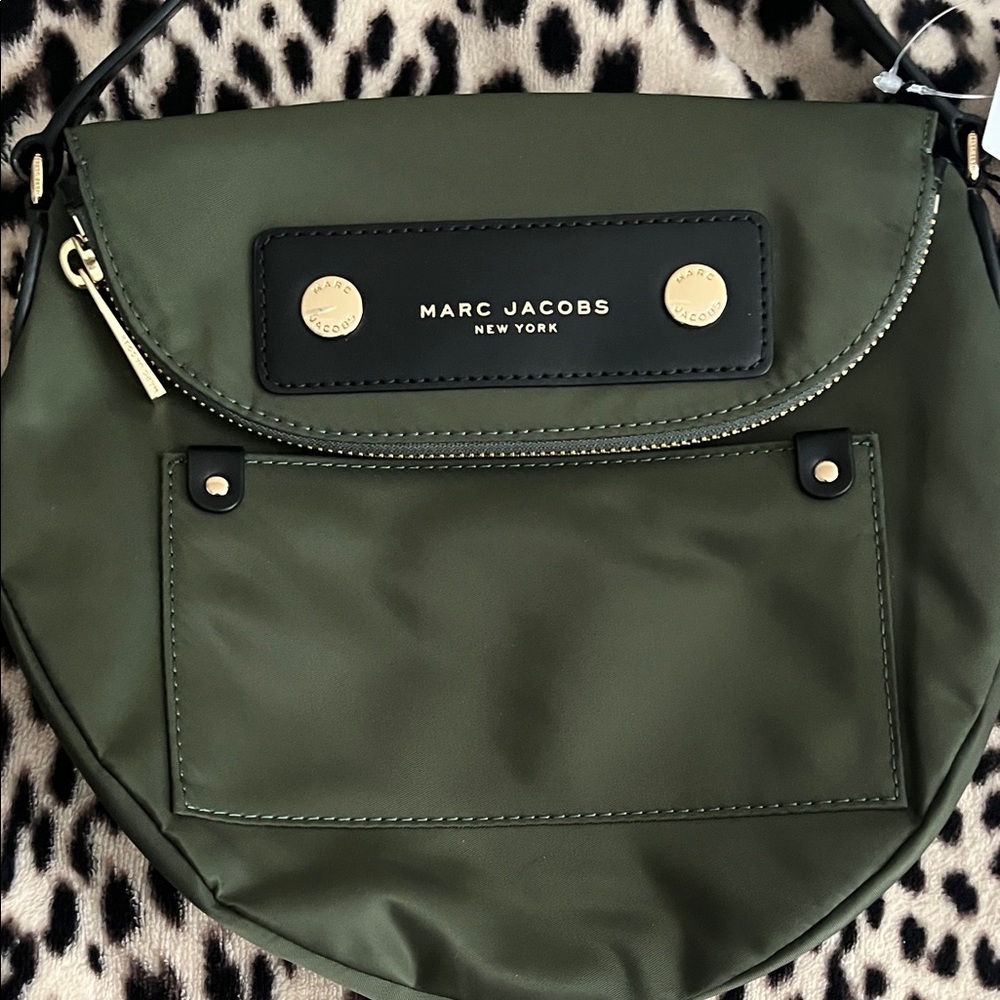 🎀 Marc Jacobs Cross Body Bag 🎀